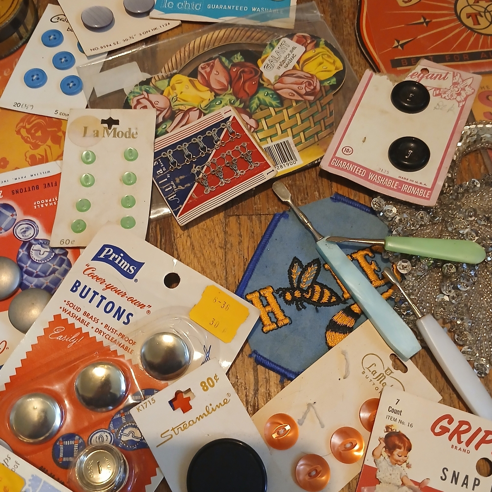 Lot Of Antique Sewing Notions